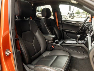 2022 Porsche Macan Macan