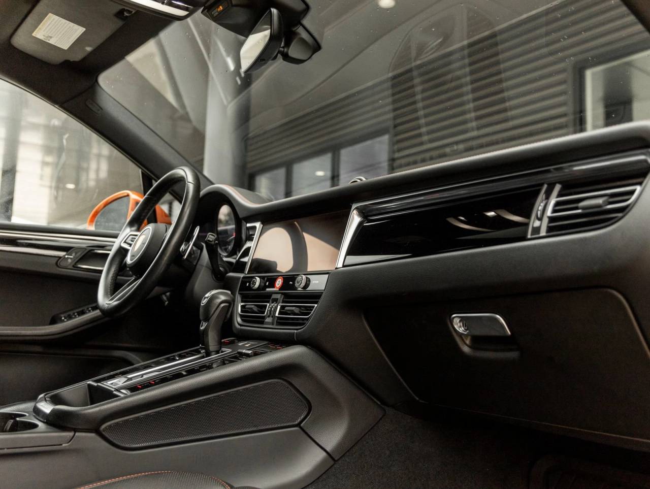 2022 Porsche Macan Macan