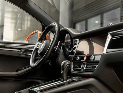 2022 Porsche Macan Macan