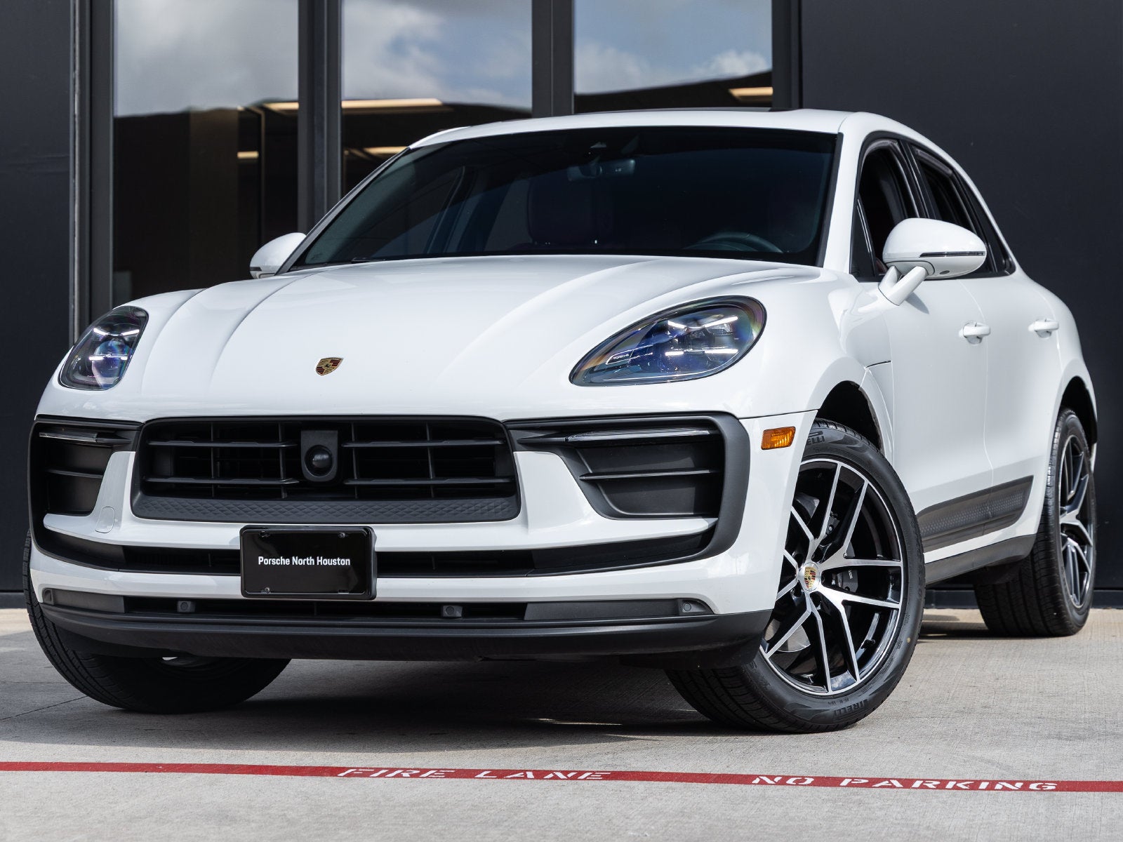2025 Porsche Macan Macan