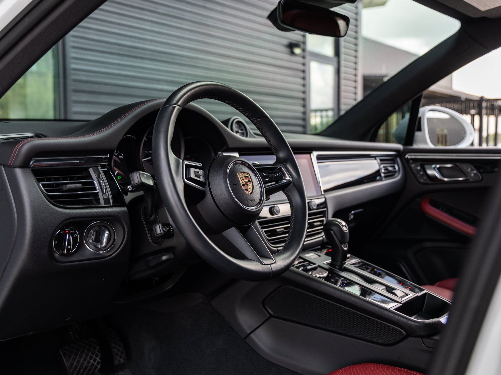 2025 Porsche Macan Macan