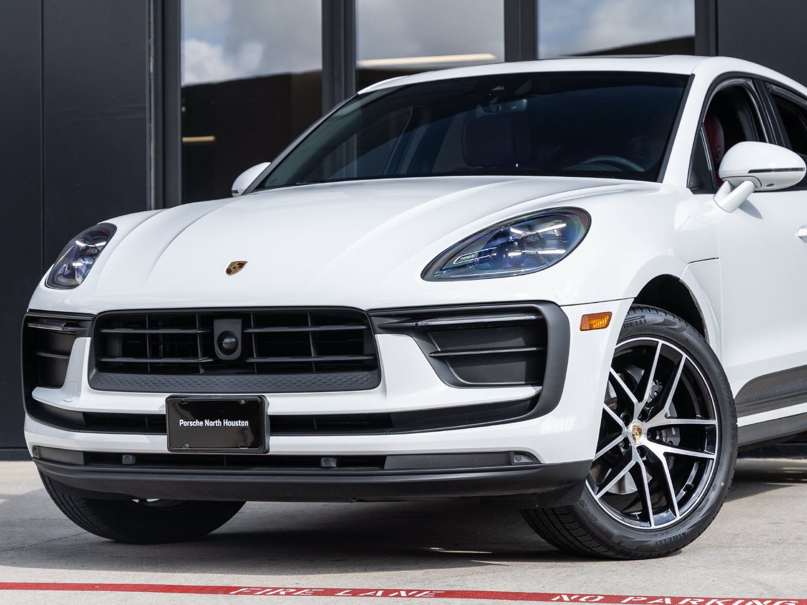 2025 Porsche Macan Macan