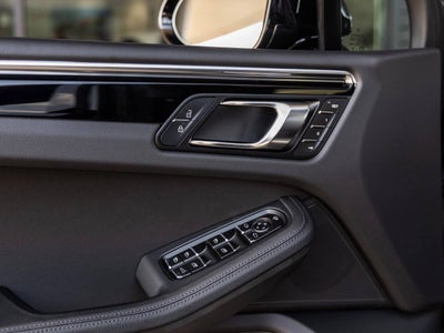 2025 Porsche Macan Macan
