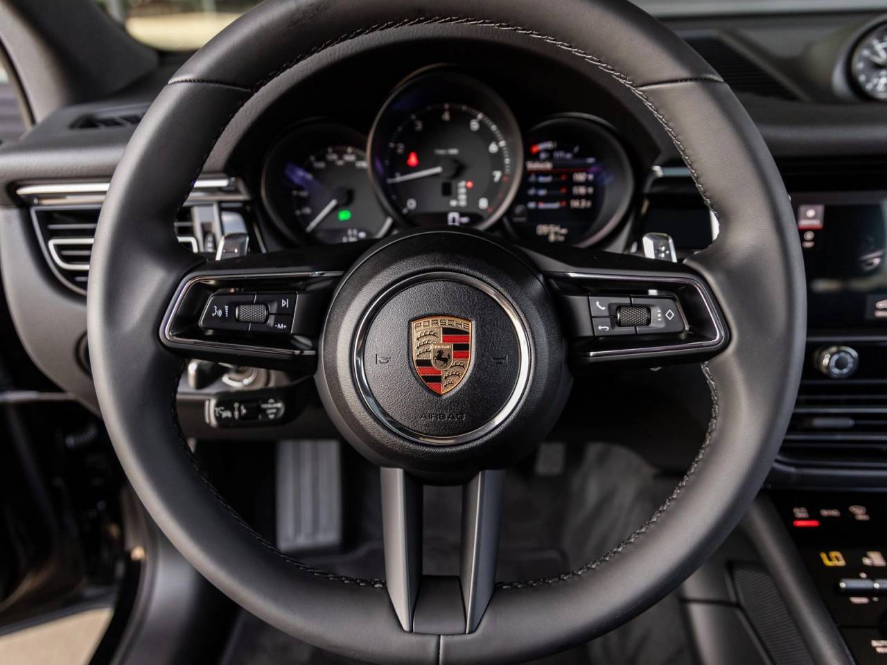 2025 Porsche Macan Macan