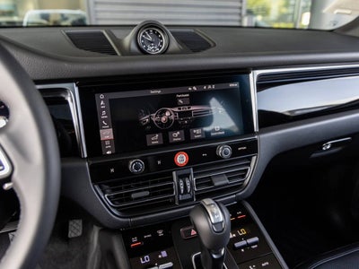 2025 Porsche Macan Macan