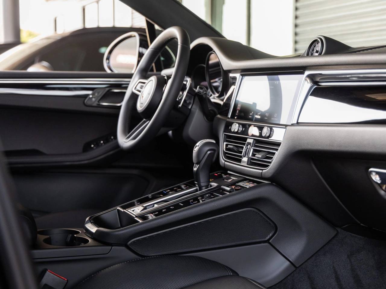 2025 Porsche Macan Macan