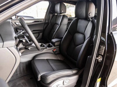 2025 Porsche Macan Macan