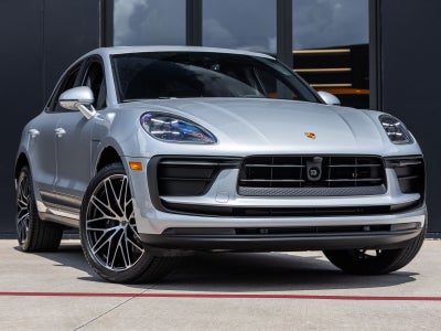2026 Porsche Macan AWD