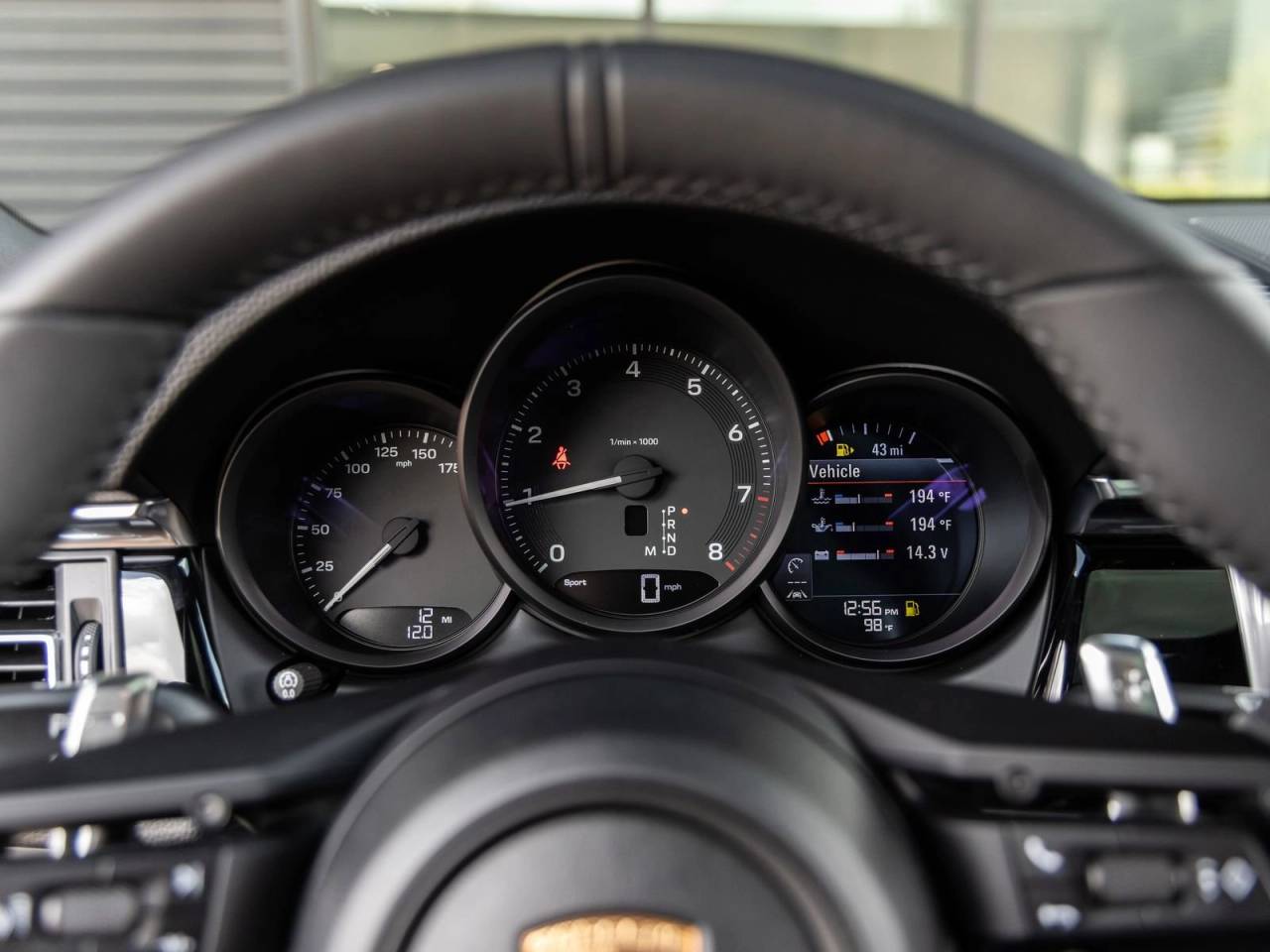 2026 Porsche Macan AWD