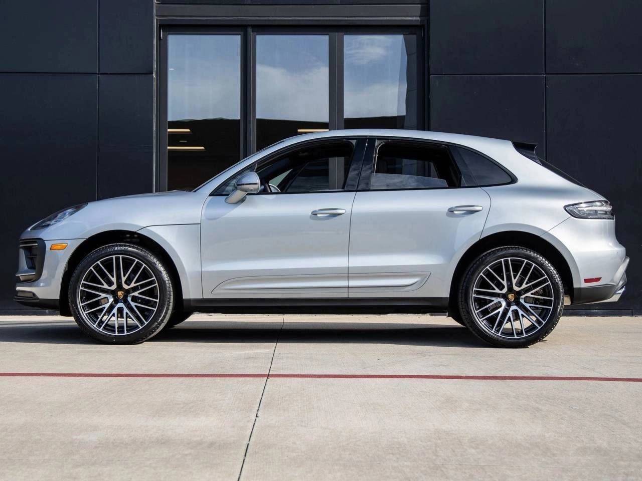 2026 Porsche Macan Macan