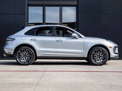 2026 Porsche Macan Macan