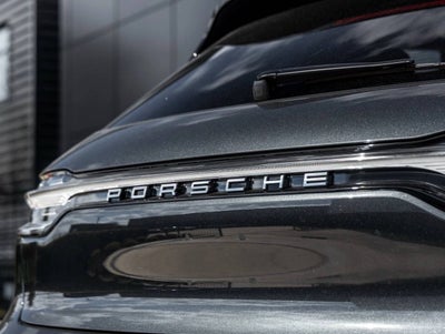 2026 Porsche Macan Macan