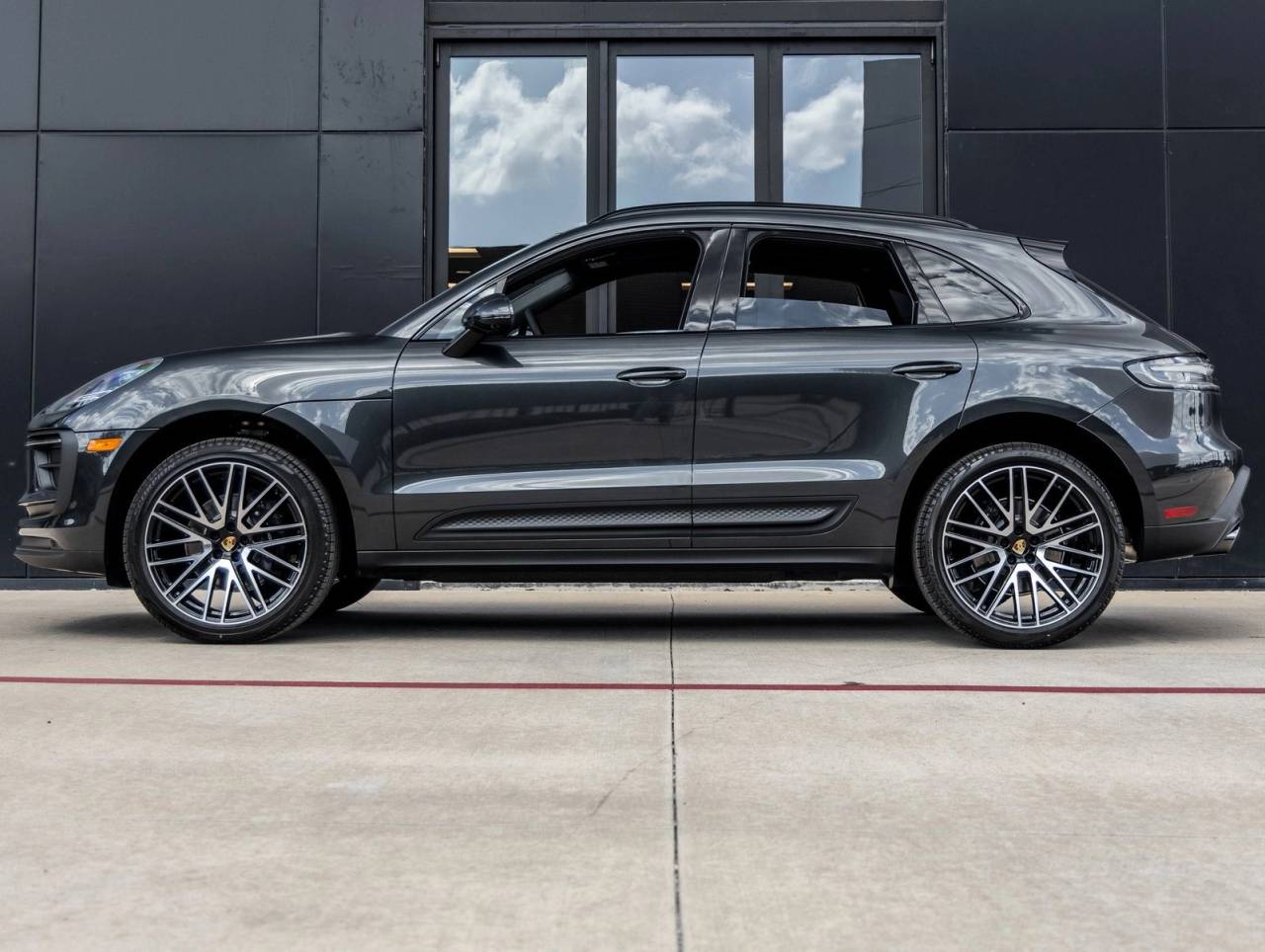 2026 Porsche Macan Macan
