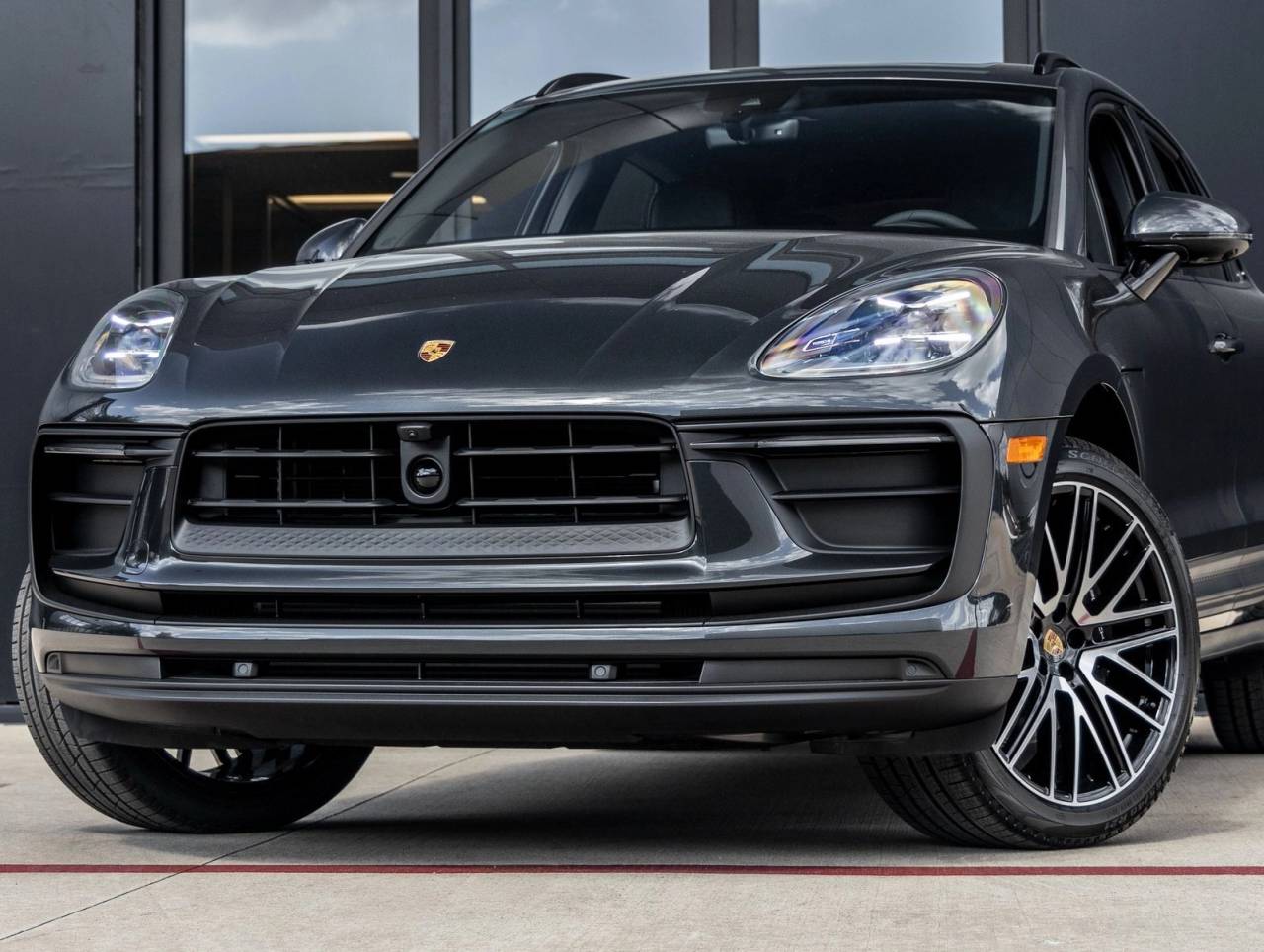 2026 Porsche Macan Macan