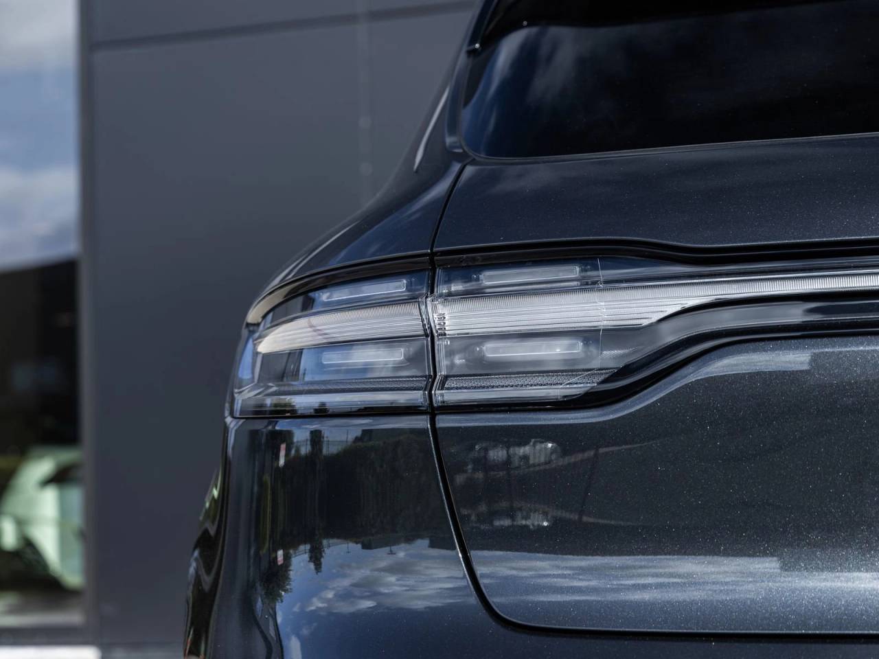 2026 Porsche Macan AWD