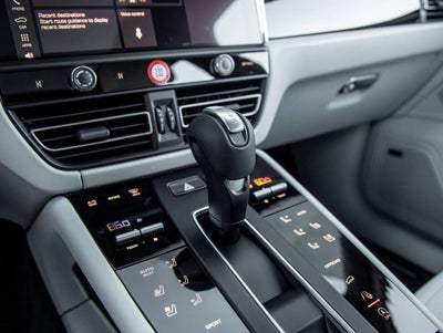 2026 Porsche Macan Macan