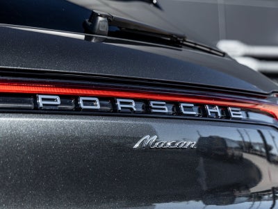 2026 Porsche Macan Macan
