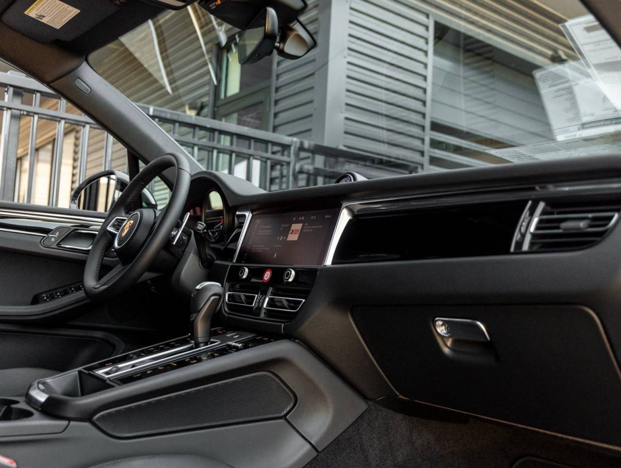 2026 Porsche Macan Macan