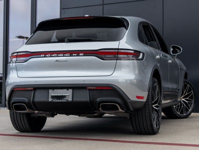 2026 Porsche Macan Macan