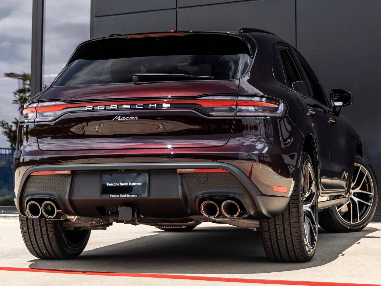 2026 Porsche Macan AWD