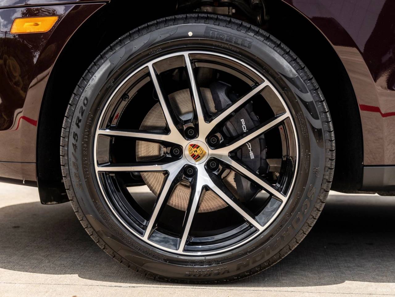2026 Porsche Macan AWD