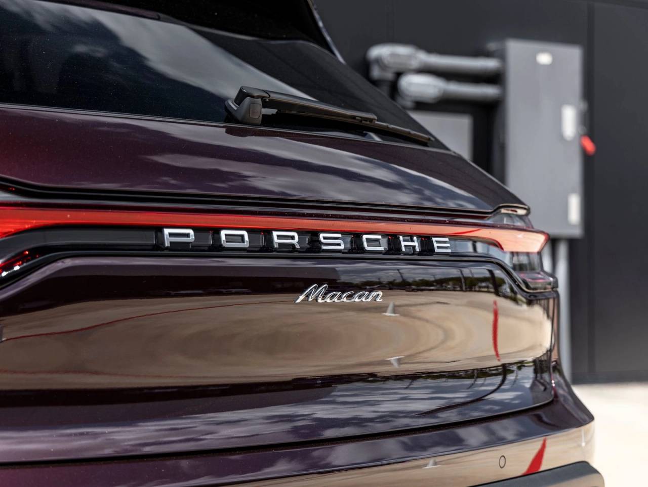 2026 Porsche Macan AWD