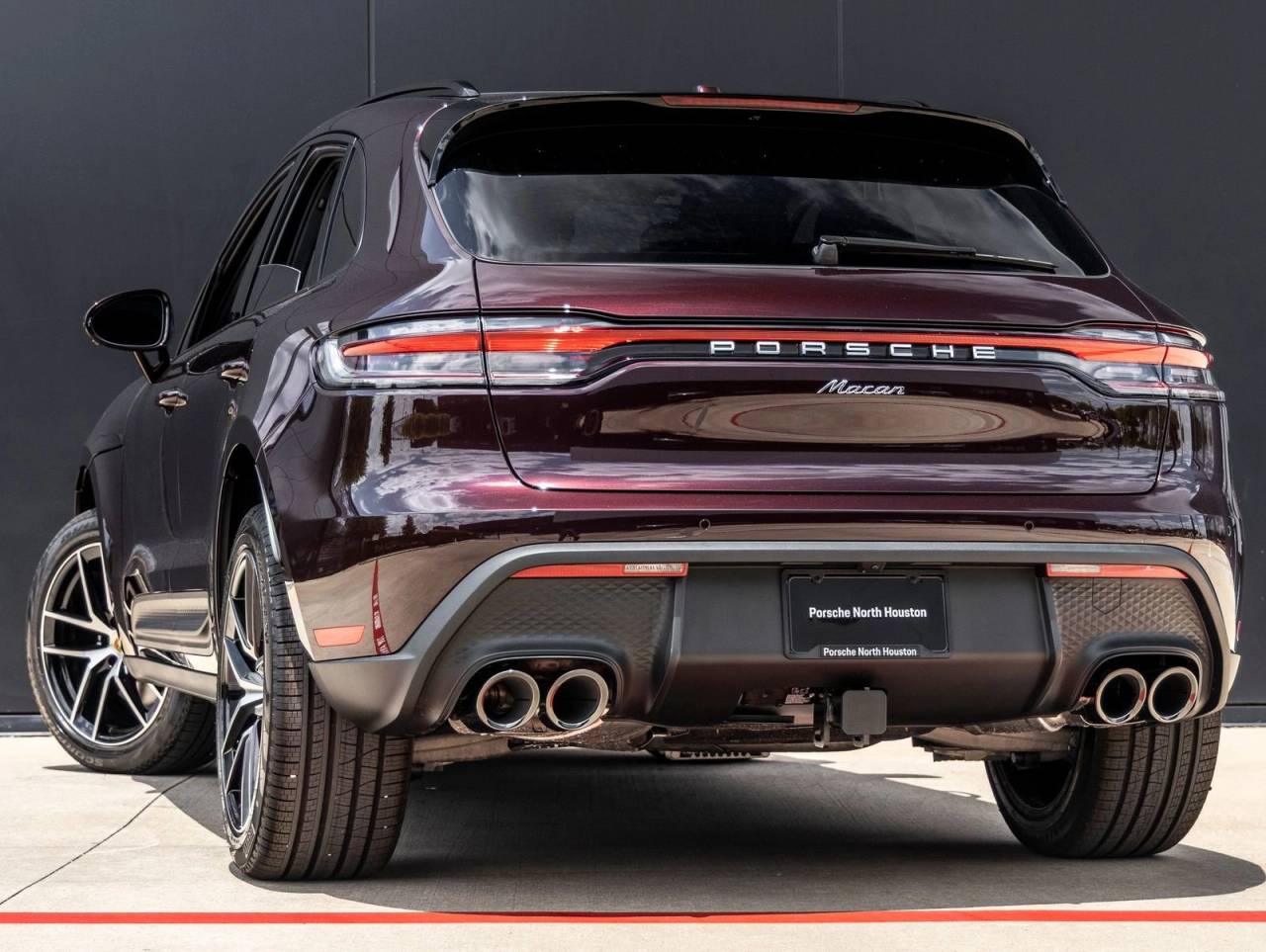 2026 Porsche Macan AWD