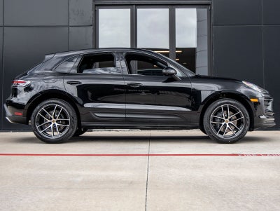2026 Porsche Macan AWD