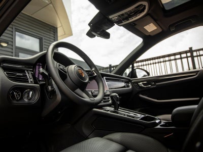 2026 Porsche Macan AWD