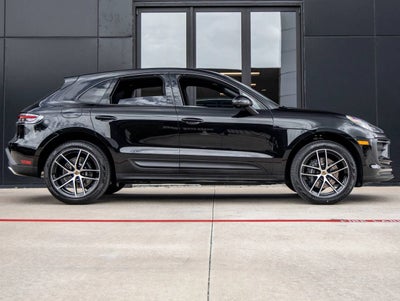 2026 Porsche Macan AWD