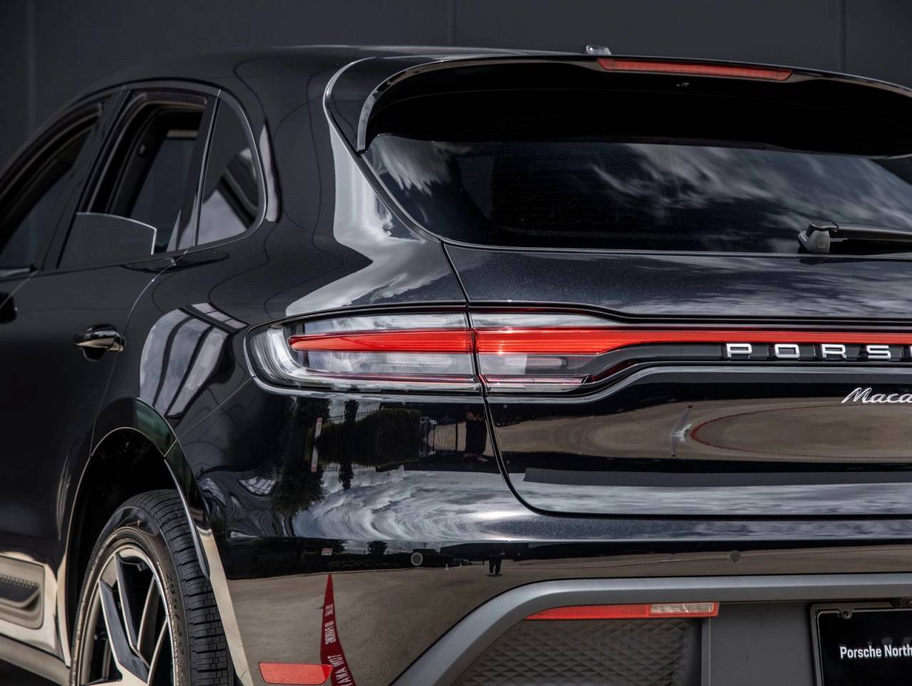 2026 Porsche Macan AWD