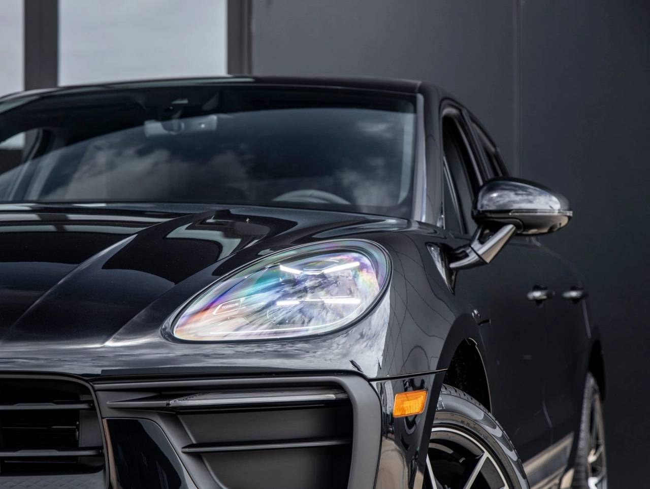 2026 Porsche Macan AWD