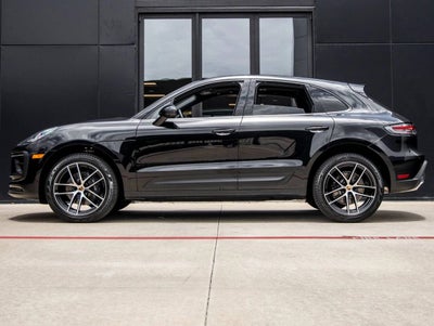 2026 Porsche Macan AWD