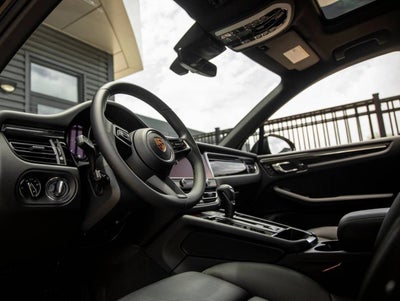 2026 Porsche Macan AWD