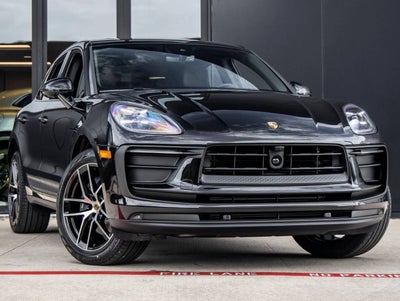 2026 Porsche Macan AWD