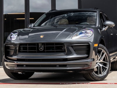 2026 Porsche Macan Macan