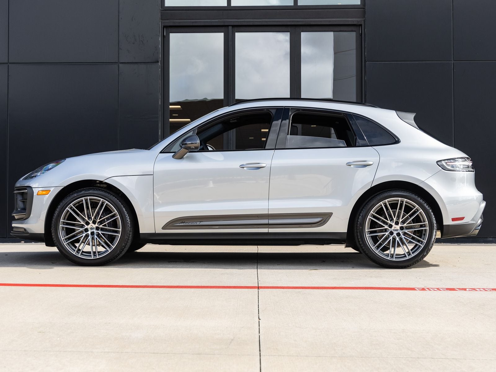 2026 Porsche Macan Macan T