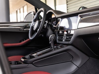 2026 Porsche Macan Macan T