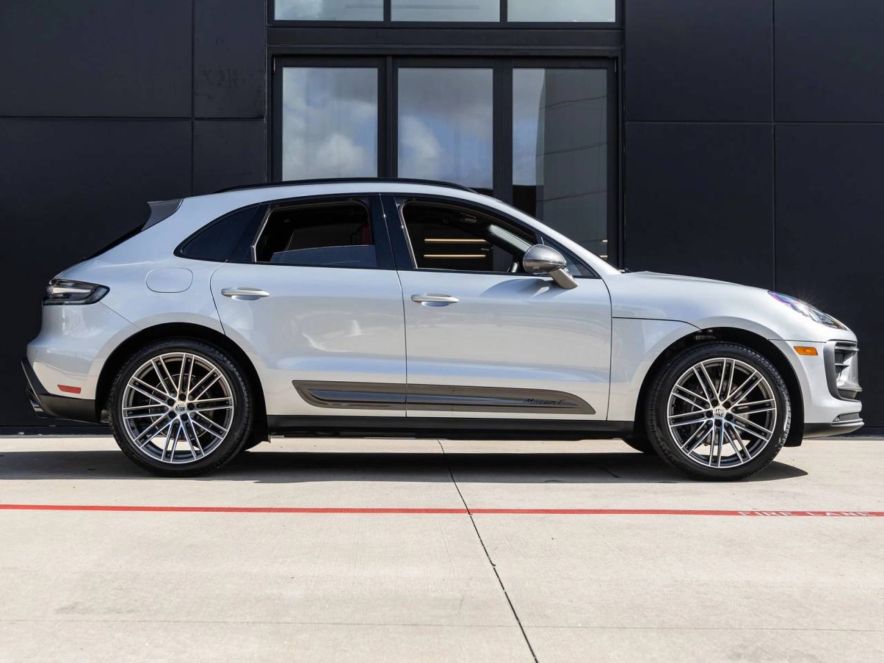 2026 Porsche Macan Macan T