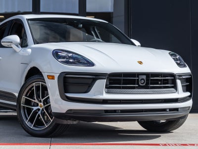 2026 Porsche Macan Macan