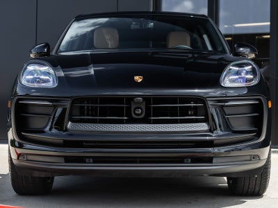2026 Porsche Macan Macan