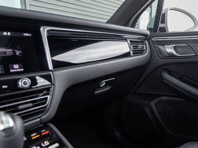 2026 Porsche Macan Macan T