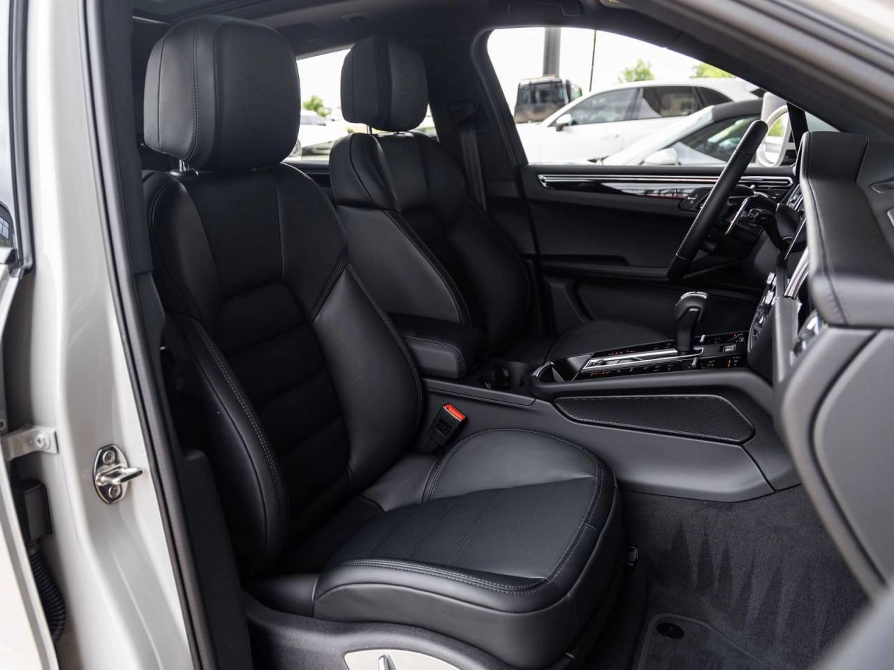2026 Porsche Macan Macan T