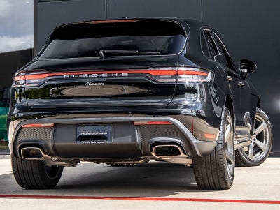 2026 Porsche Macan Base