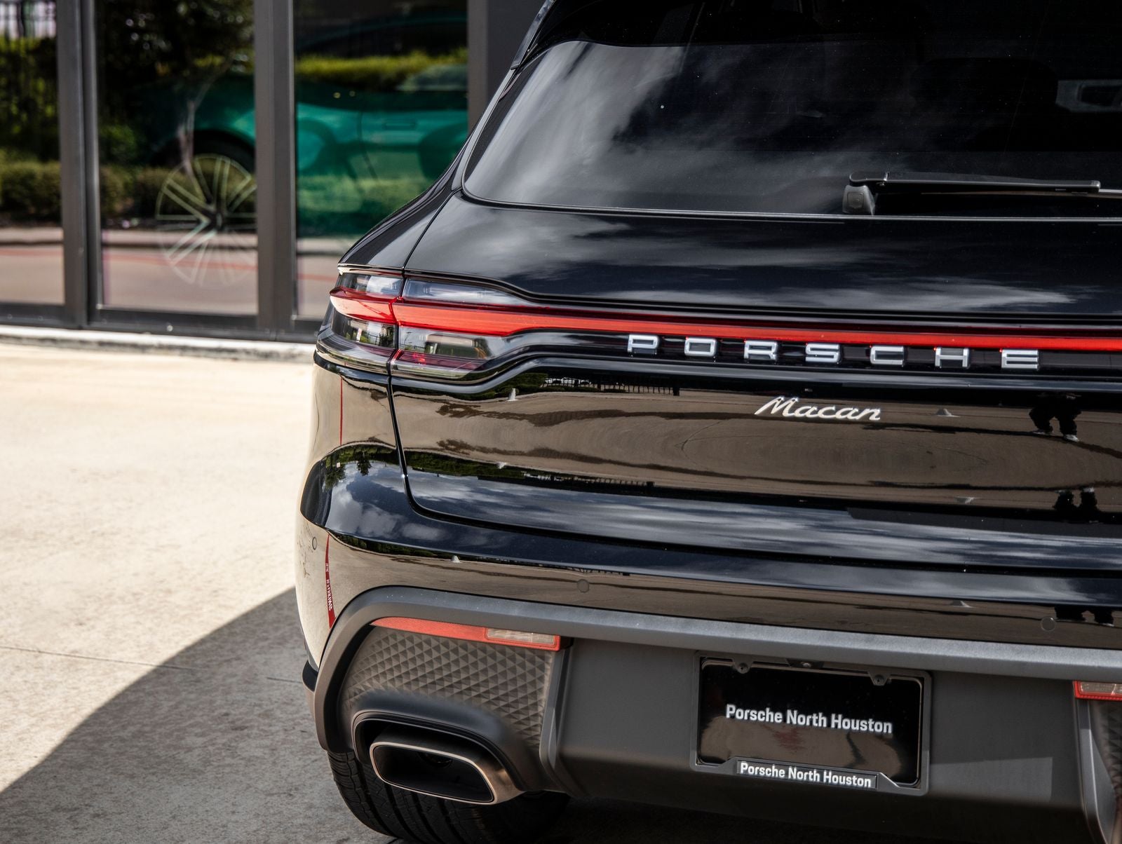 2026 Porsche Macan Base