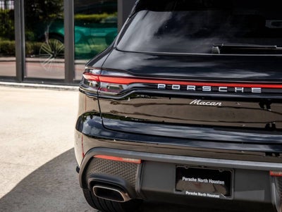 2026 Porsche Macan Macan