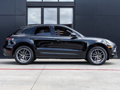 2026 Porsche Macan Macan