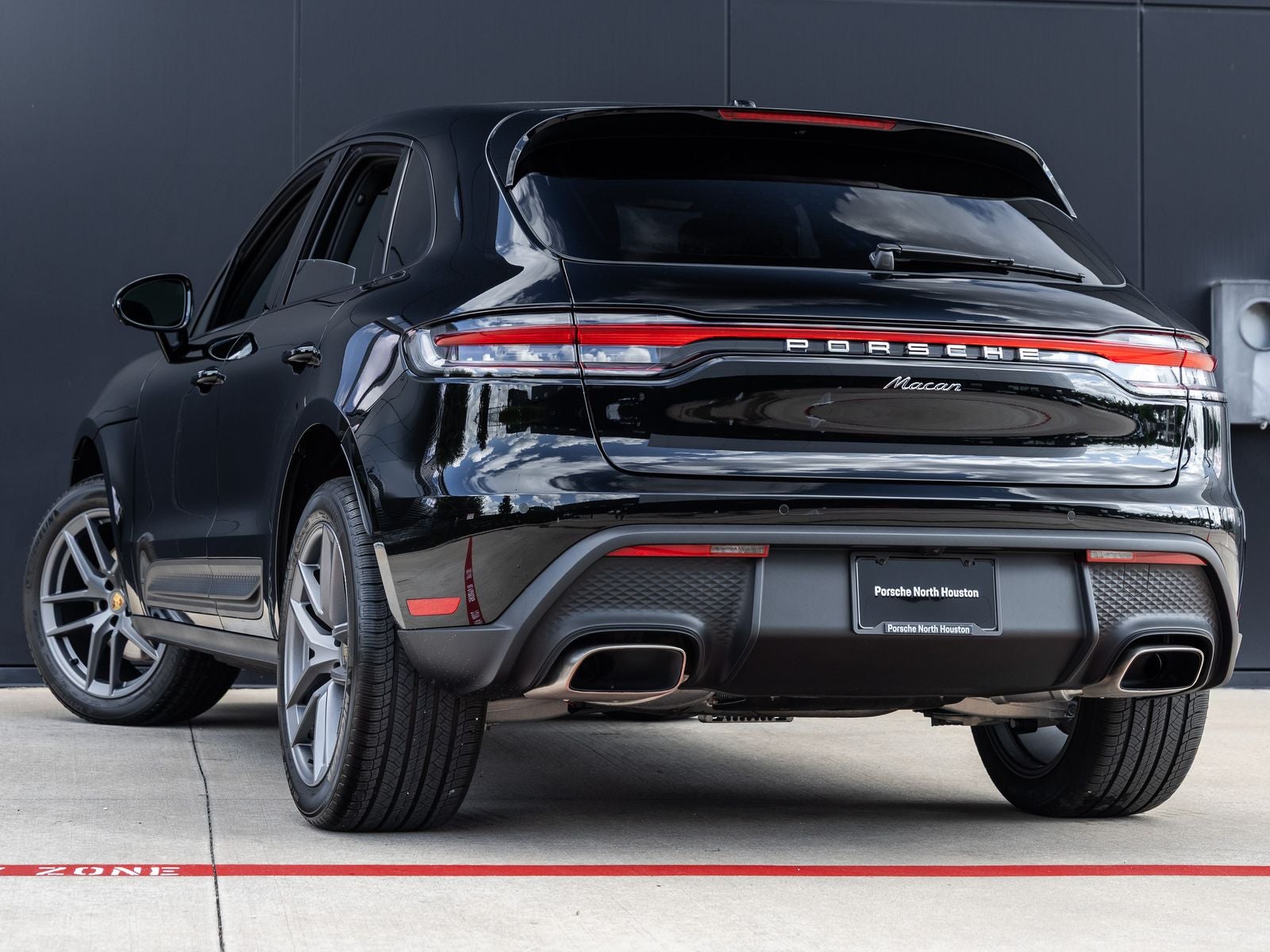 2026 Porsche Macan Macan