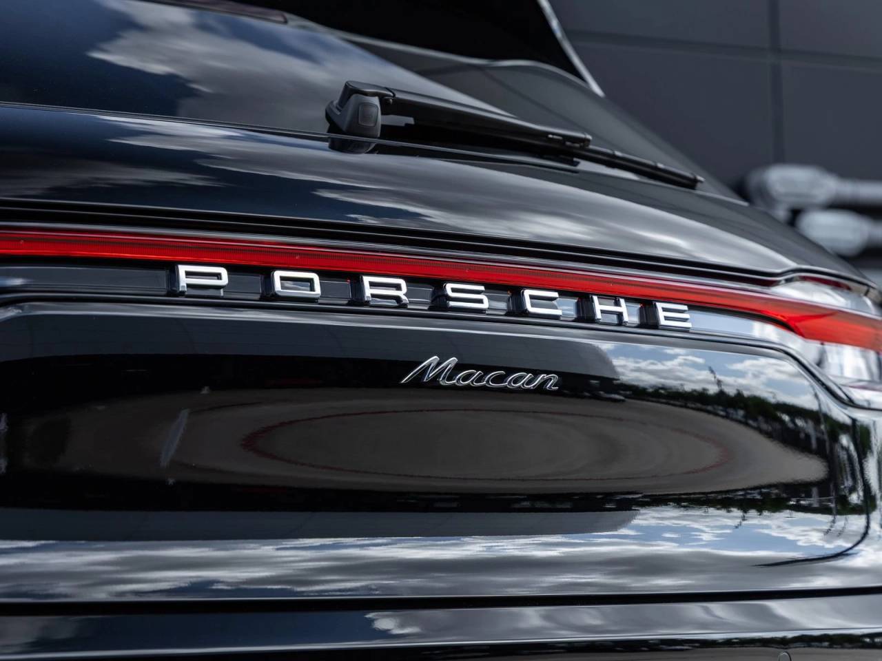 2026 Porsche Macan Macan