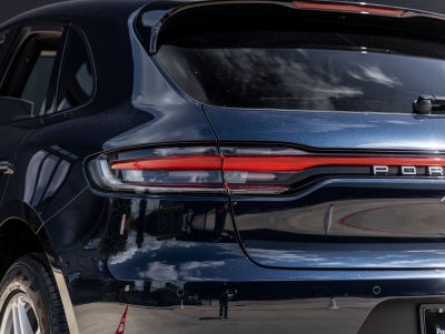 2021 Porsche Macan Macan